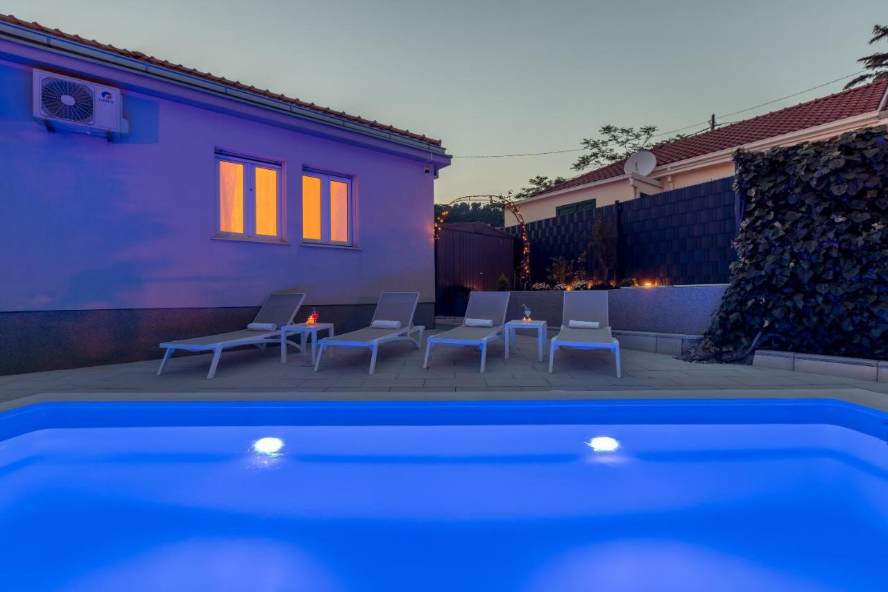Villa Katess With Heated Pool Split Luaran gambar