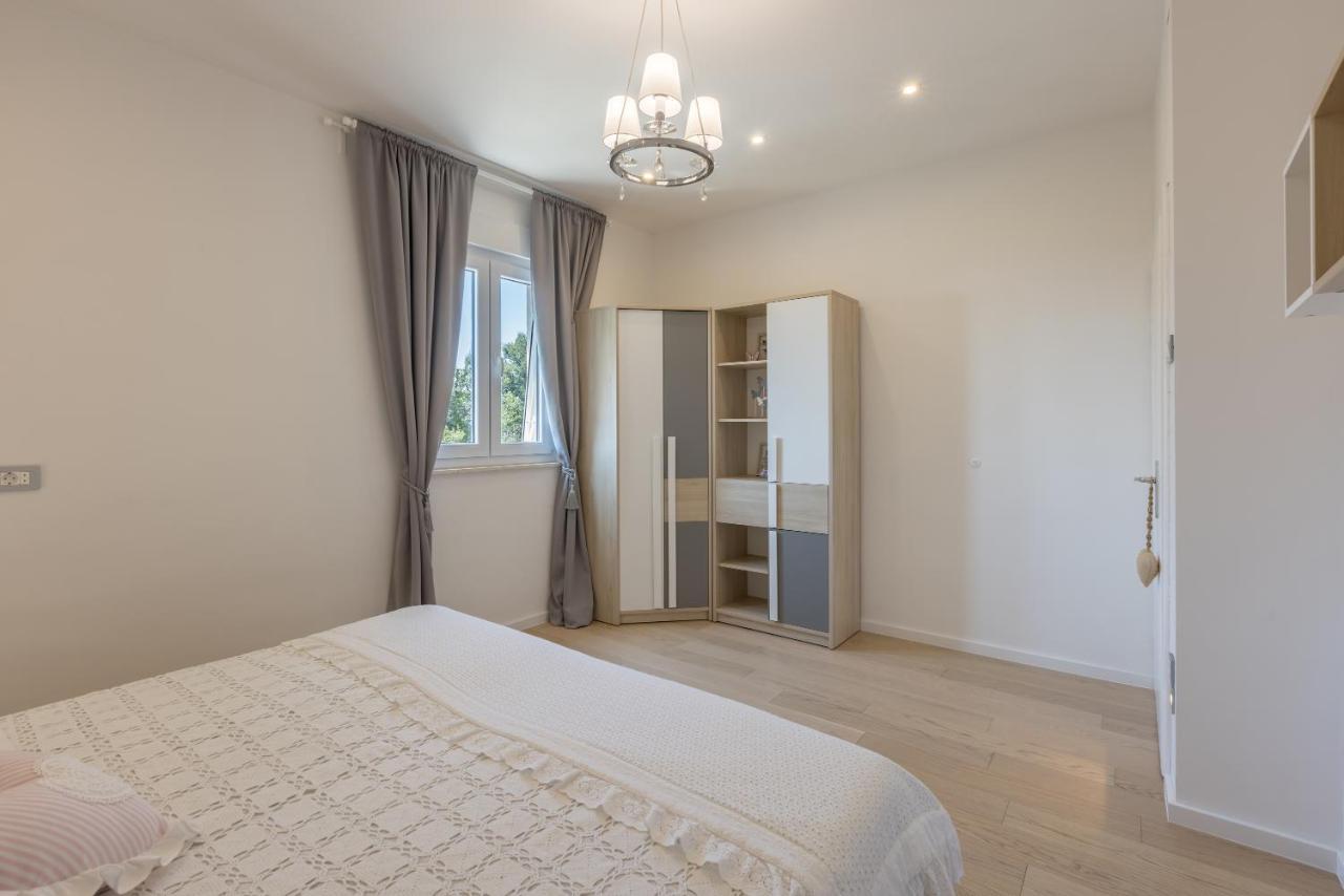 Villa Katess With Heated Pool Split Luaran gambar